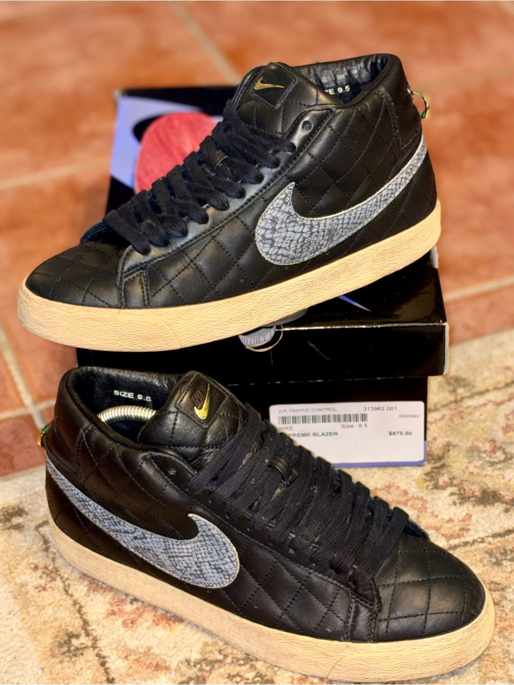 Nike SB Blazer Supreme Black 2006 Size 9.5 Pre-Owned OG Box and Extra Laces